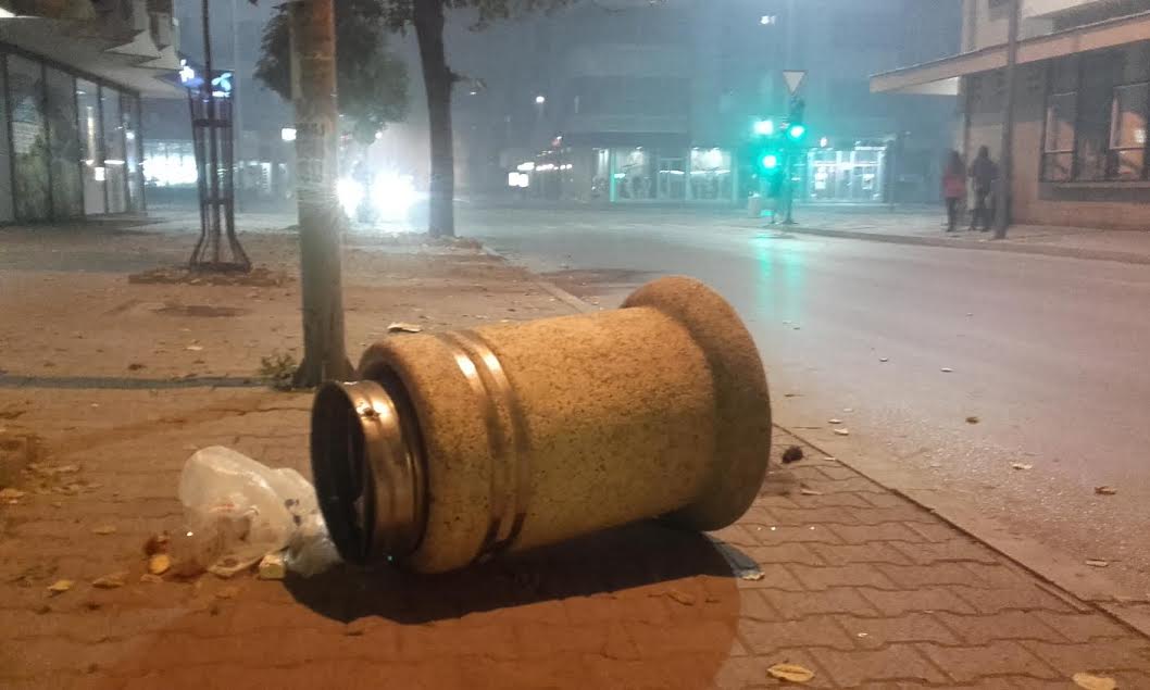 Kome smetaju kante za smeće u Leskovcu?