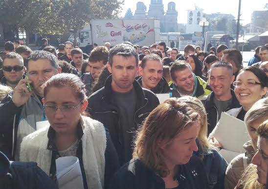 Gužva na sajmu zapošljavanja: Preko 2000 Leskovčana tražilo posao