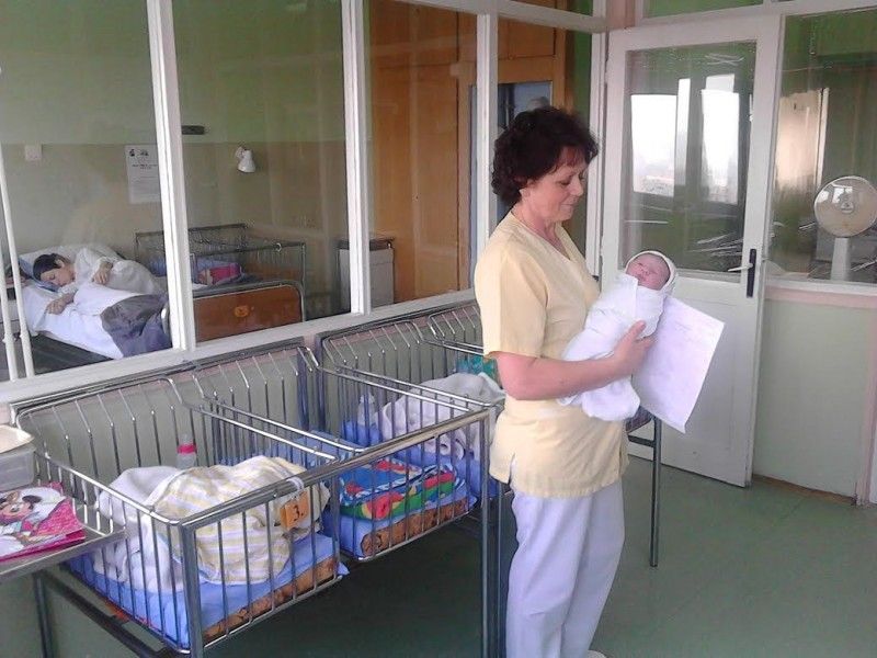 U Leskovcu smanjen broj novorođene dece