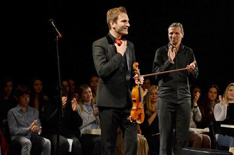 Stefan Milenković i Vladimir Milošević održali u Leskovcu koncert za pamćenje (FOTO, VIDEO)