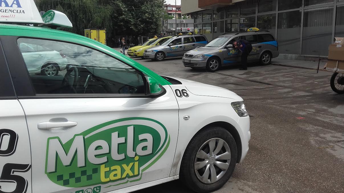 Svi leskovački taksisti podneli prijavu protiv „Metla Taxija“