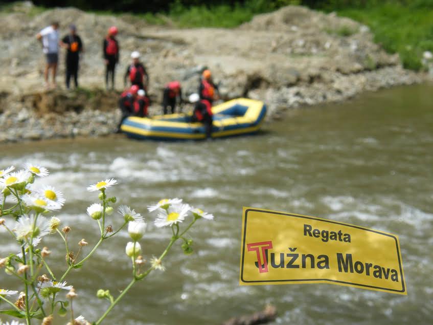 TUŽNO! Južna Morava se davi u otpadu