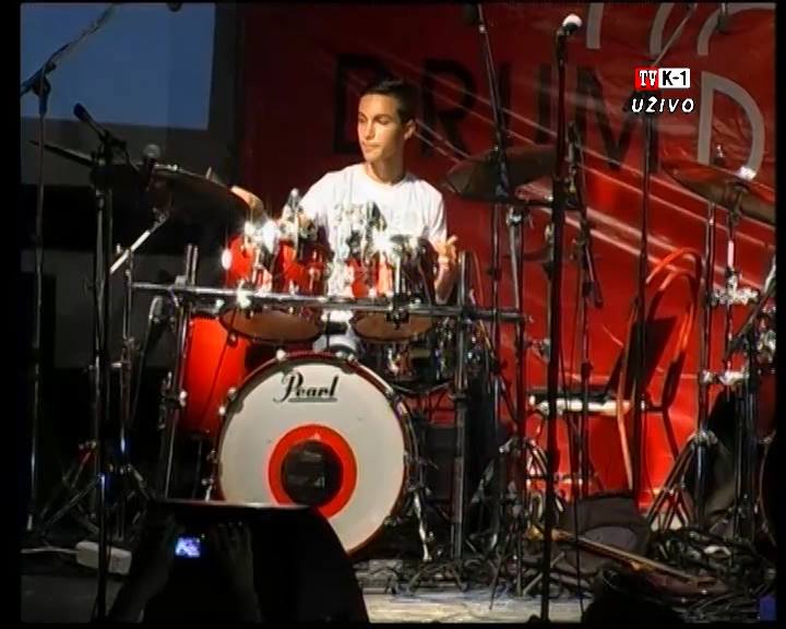 Ovaj mladić je dve godine za redom najbolji bubnjar u regionu