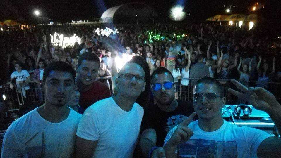 Atraktivna DJ DEA BACILA U TRANS 4.000 posetilaca na Teodora festu