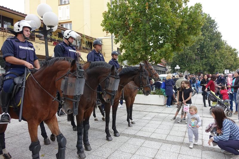 Državni vrh i hiljadu policajaca na proslavi Dana policije