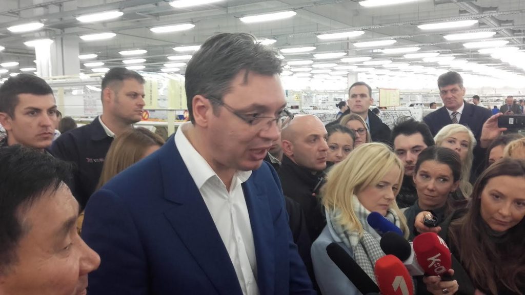 Vučić: Povećaćemo plate, i to ne beznačajno (VIDEO)