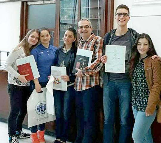 Mladi hemičari doneli 5 nagrada leskovačkoj Gimnaziji