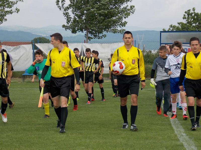 Revijalna utakmica petlića Moravc Oriona i Jablanice