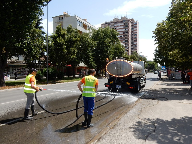 Komunalac će prati ulice i u međusmenama