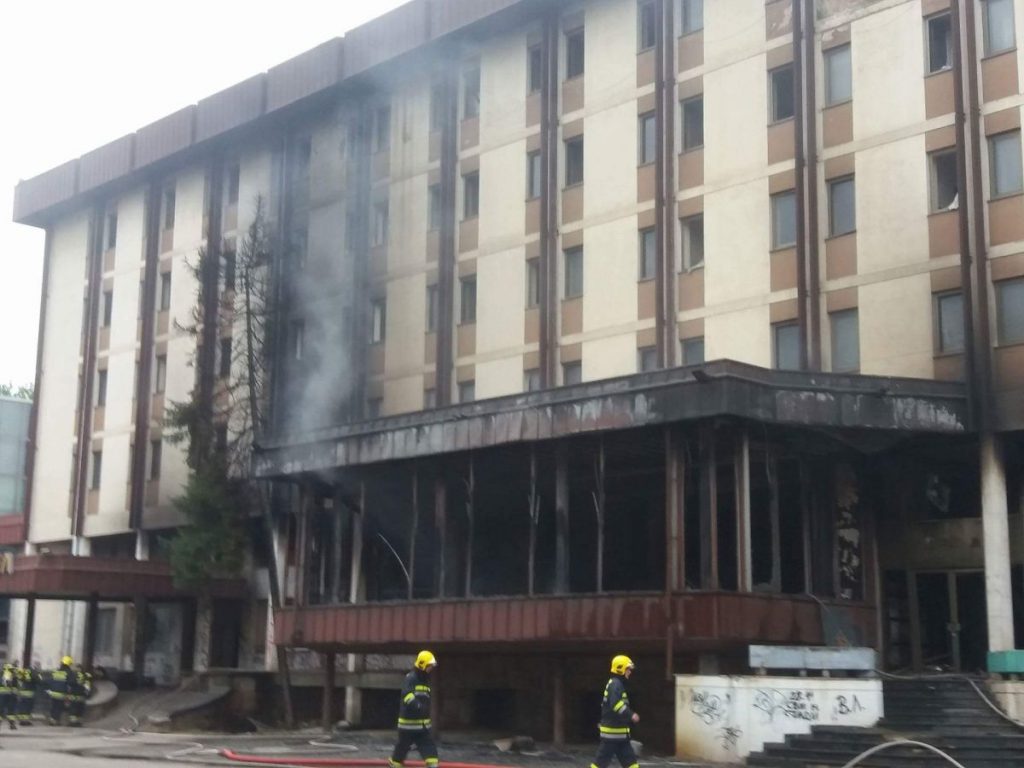 Hotel Beograd ponovo u plamenu (VIDEO)