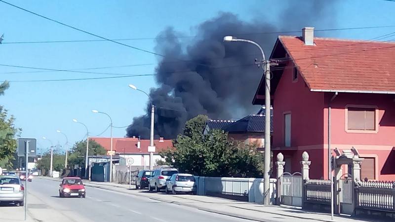 Dim sa optada prekrio naselje Slavka Zlatanovića