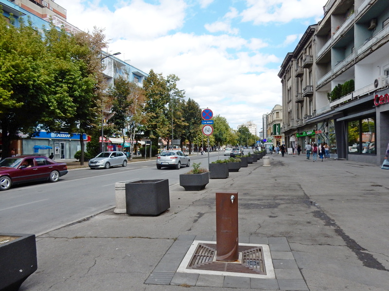 Na Roštiljijadu podsećaju još samo mrlje na asfaltu