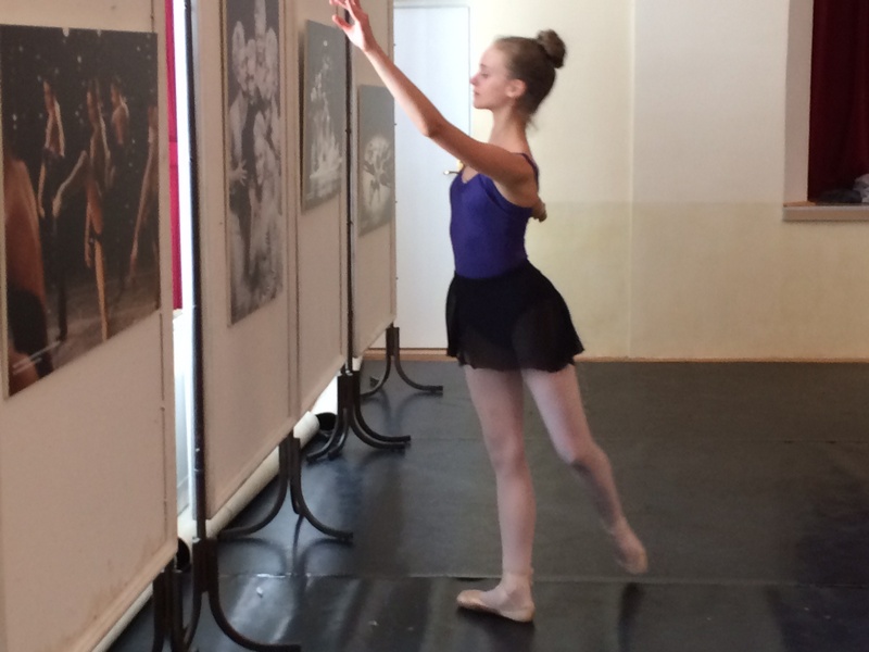 “Karavan igre” doveo balerine u Vranje
