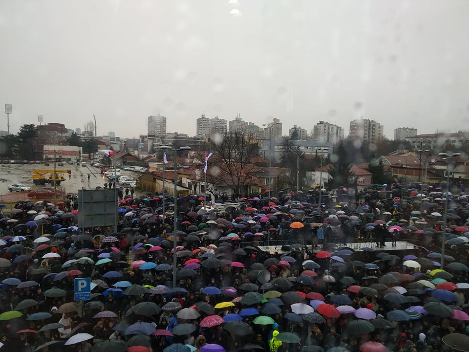 Vučić nakratko prekinuo govor zbog uzvika  „Gladni smo!“