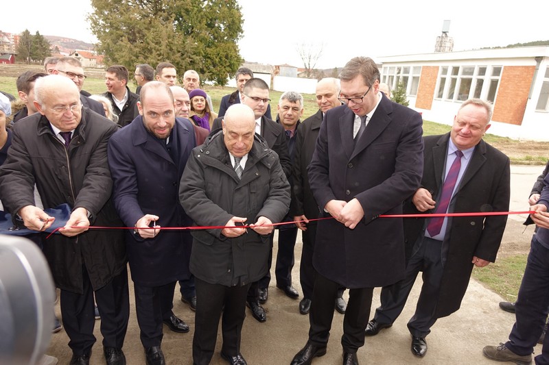 Vučić u Lebanu poručio Turcima: Napravili ste fabriku, kupujet hotele (VIDEO-ANKETA, TRUBAČI)