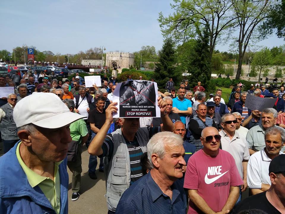 Protest radnka u Nišu: Na korak od isplate plata?
