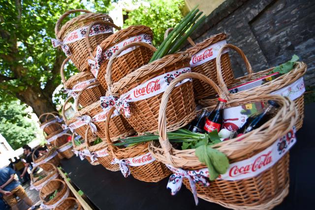 Coca-Cola predstavila najukusnija jela iz Vranja, Leskovca, Bojnika, Pirota… (VIDEO)