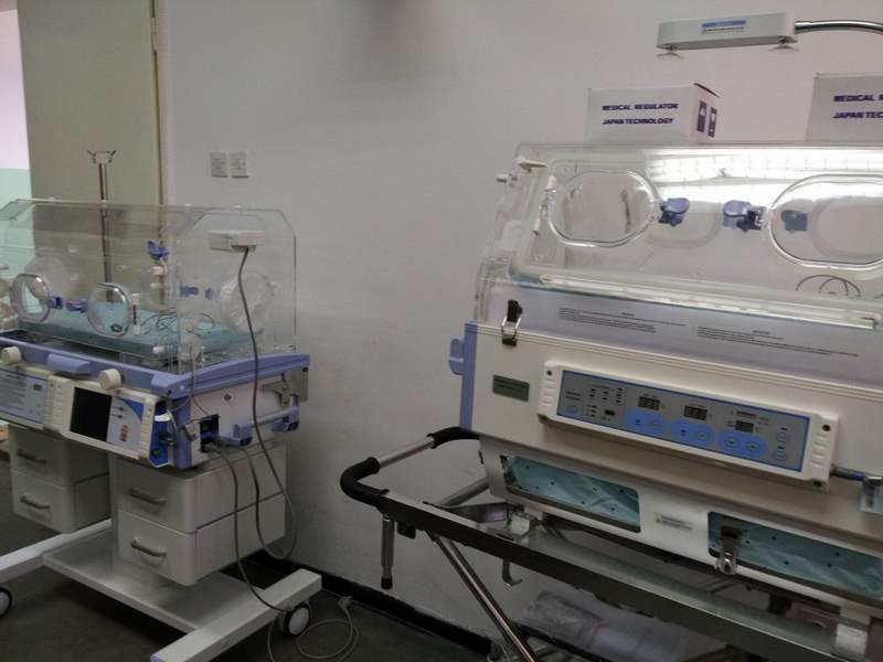 Klinički centar u Nišu dobio na poklon dva inkubatora