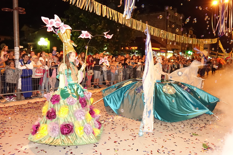 Završen karneval: Leskovačanke plesale u najboljoj grupi (FOTO, VIDEO)