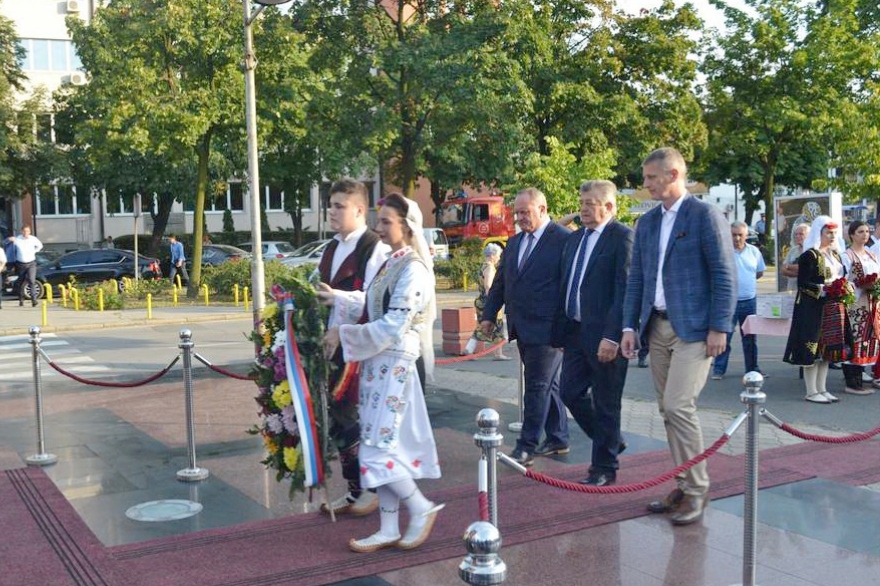 Gradonačeknik Leskovca bio kum na slavi u Bijeljini