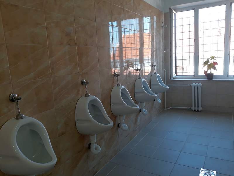 Još jedna škola u Leskovcu dobila nove toalete
