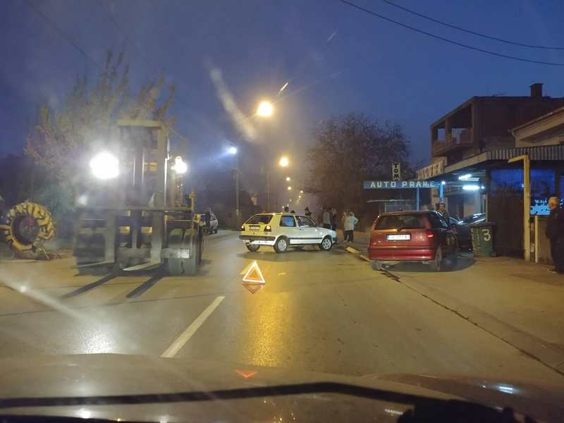 Povređena jedna osoba u saobraćajki u Leskovcu