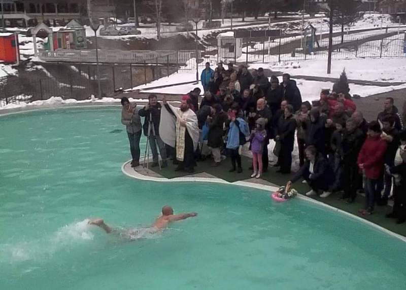 Za 20 sekundi prvi do krsta u Sijarinskoj Banji (VIDEO)