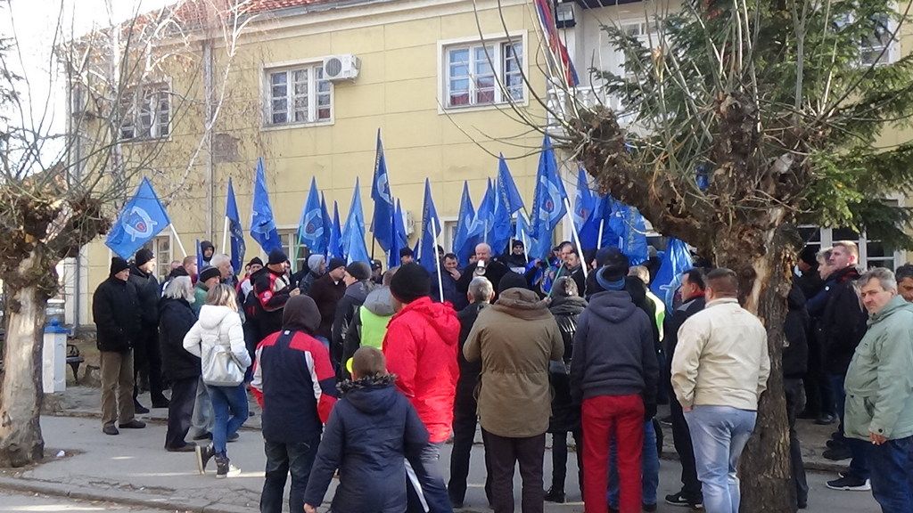 Policajci u građani zajedno na protestu u Prokuplju