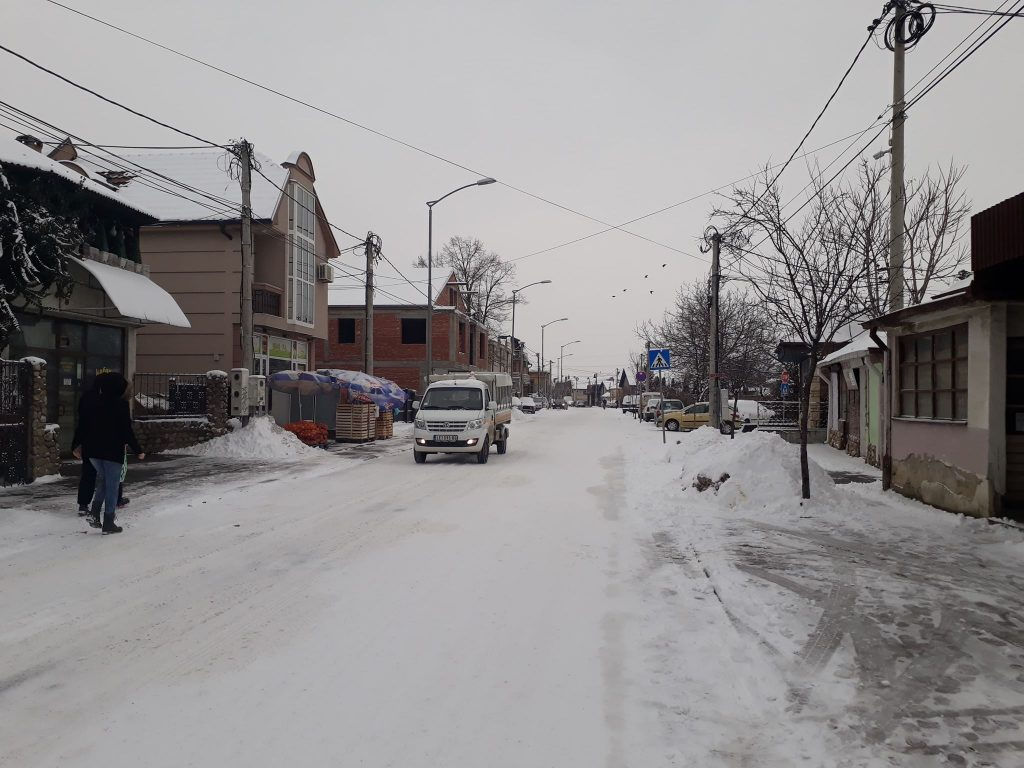 Ulice pod snegom i ledom, nadležni tvrde da je sve pod kontrolom