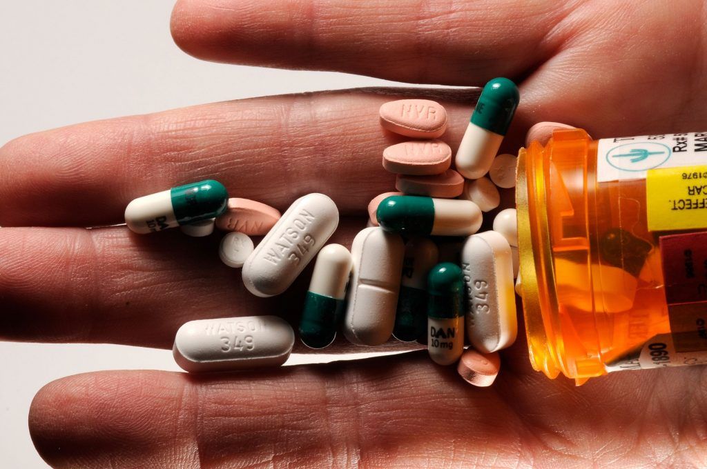 Direktori preduzeća i apoteke bez dozvole prodavali lekove