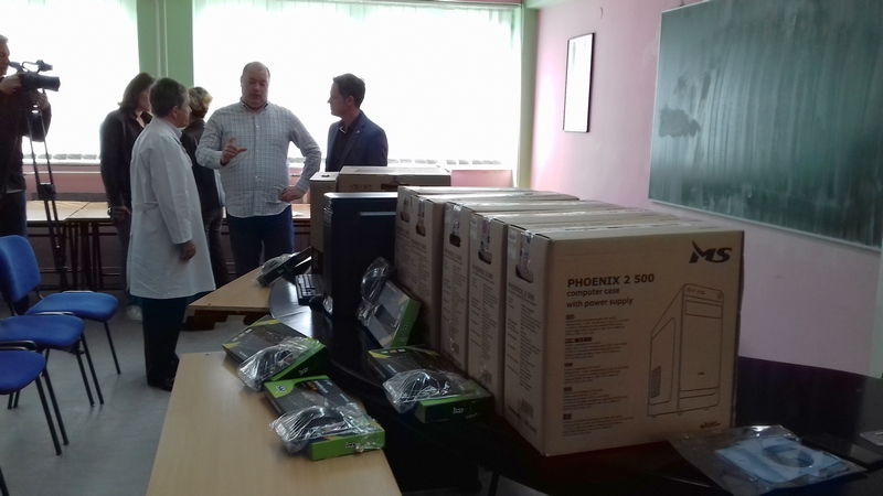Mlekarska škola u Pirotu dobila šest računara