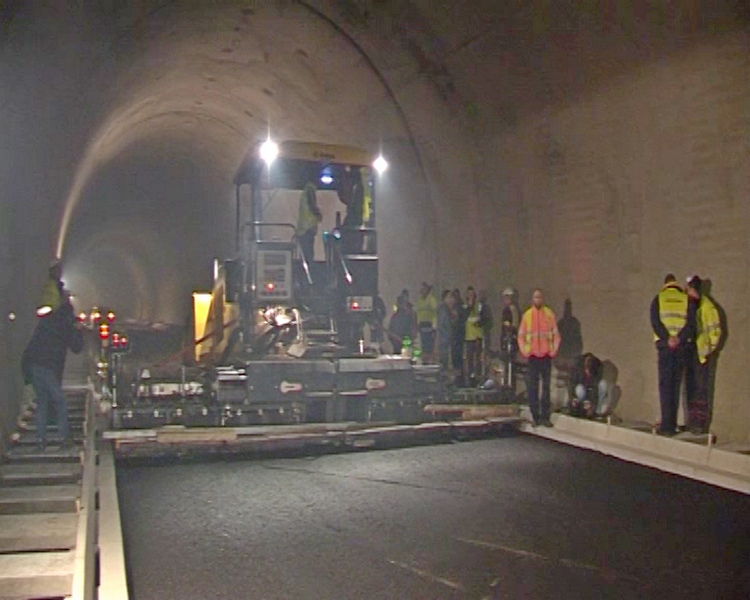 Stigao asfalt za najduži tunel u Srbiji