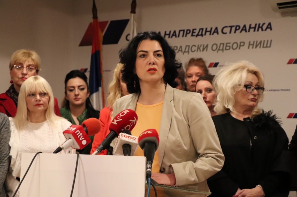 Žene iz niškog SNS-a “odradile” psihološki profil članova i lidera Saveza za Srbiju