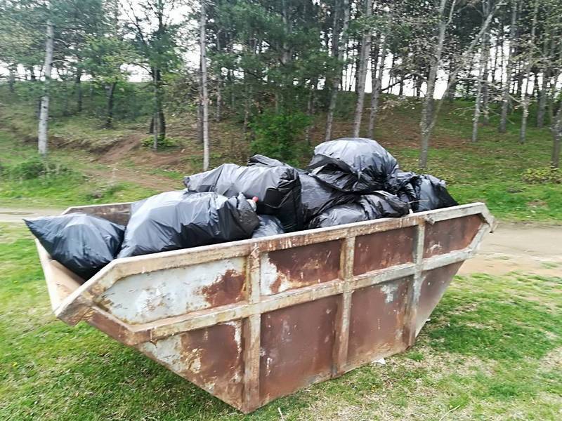 Sakupljene 43 vreće smeća na Aleksandrovačkom jezeru