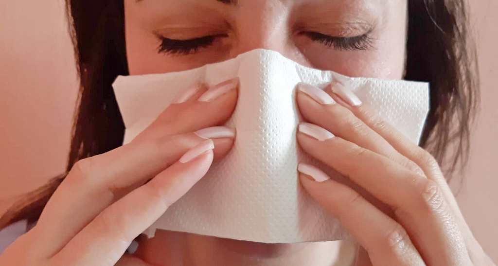 Kako se izboriti sa letnjim alergijskim reakcijama sličnih korona virusu