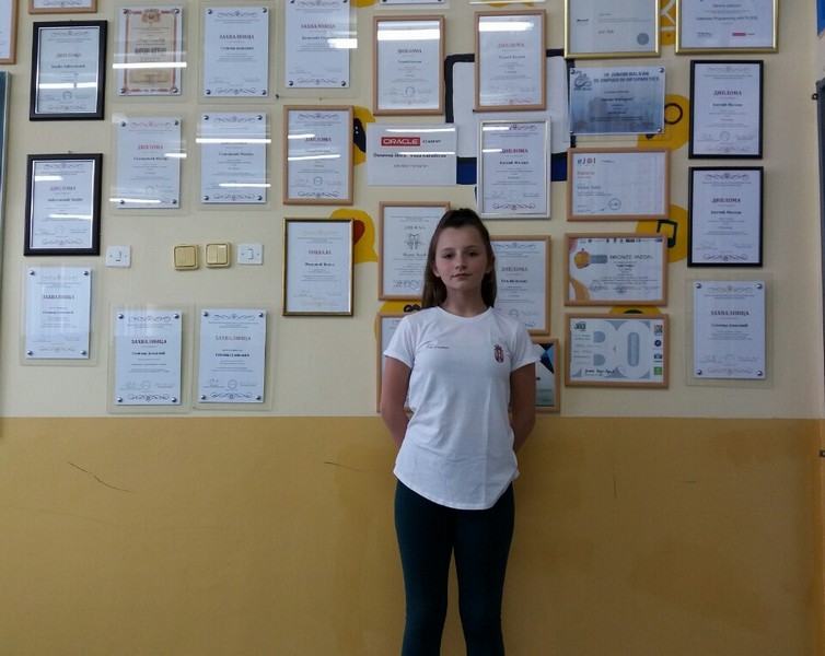 Leskovčanka Ivona Mitrović prva na Državnom takmičenju iz programiranja