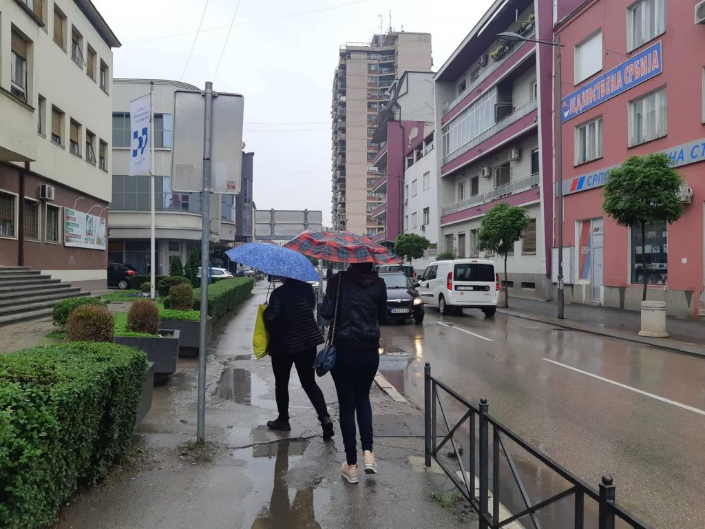 Putevi Srbije: Oprez u vožnji zbog vlažnog kolovoza