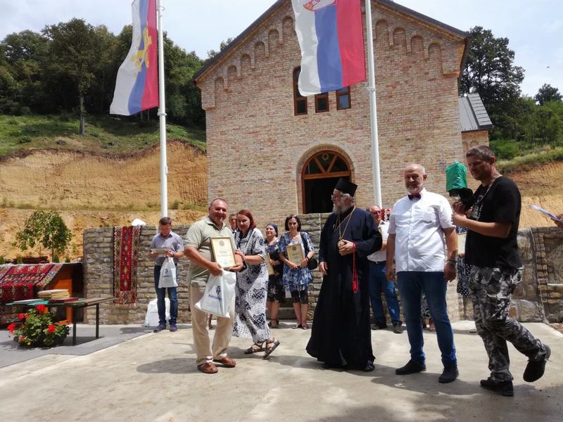 Treća nagrada Srbi Takiću za pesmu o osam vekova srpske crkve