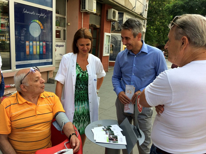 Gradonačelnik u centru grada razgovarao sa građanima