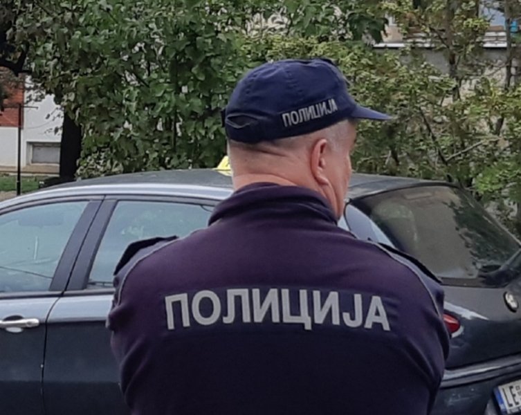 Nišlija uhapšen u Leskovcu zbog oružja i rezanog duvana