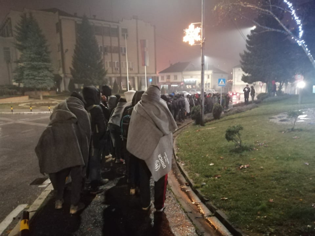 Migranti iz Hana prebačeni u prihvatne centre Preševo, Bosilegrad, Vranje…