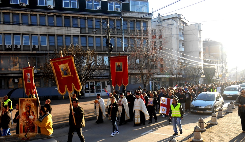 Litija i moleban Vlasotinčana  za odbranu svetinja u Crnoj Gori