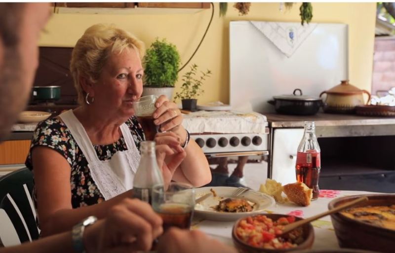 Coca-Cola predstavila najukusnija jela iz Leskovca i Bojnika, a ova domaćica nam je obelila obraz (VIDEO)