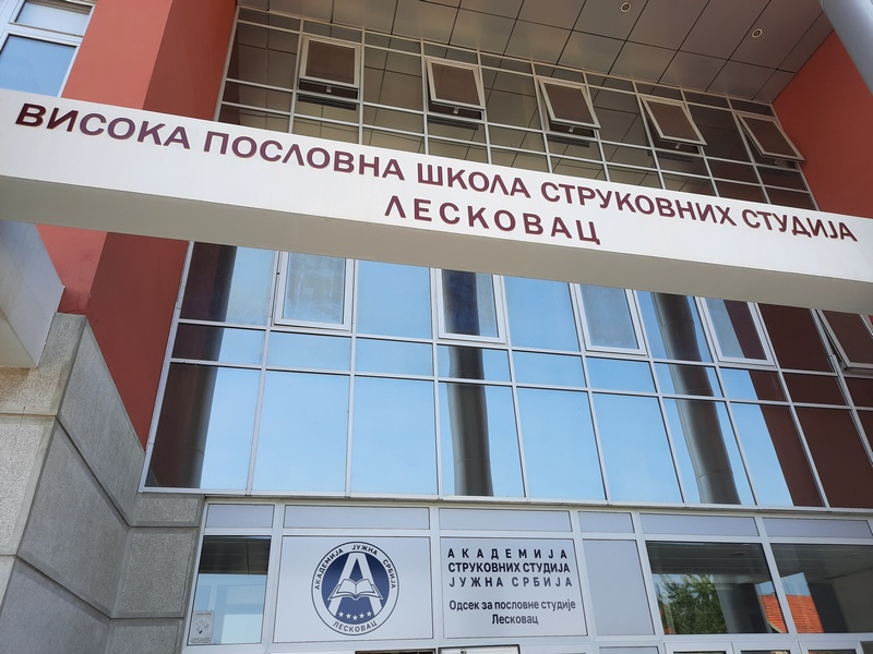 Profesorka i studenti Akademije strukovnih studija „Južna Srbija“ u Leskovcu uhapšeni tokom primopredaje mita