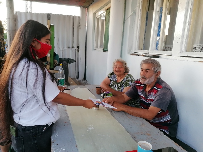 Volonteri Udruženja građana “Ternipe” pomažu Romima