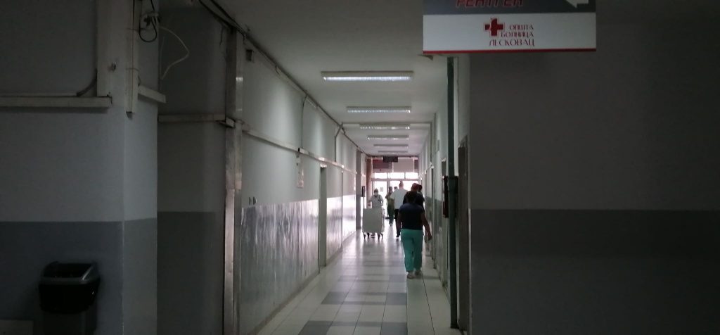 Kovid pacijenti polako preuzimaju bolnicu u Leskovcu