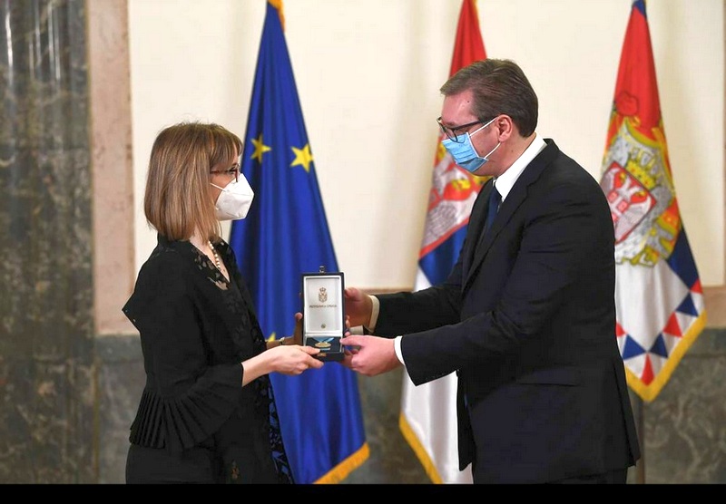 Vučić posthumno odlikovao doktorku Dušanku Dudu Živković iz Leskovca
