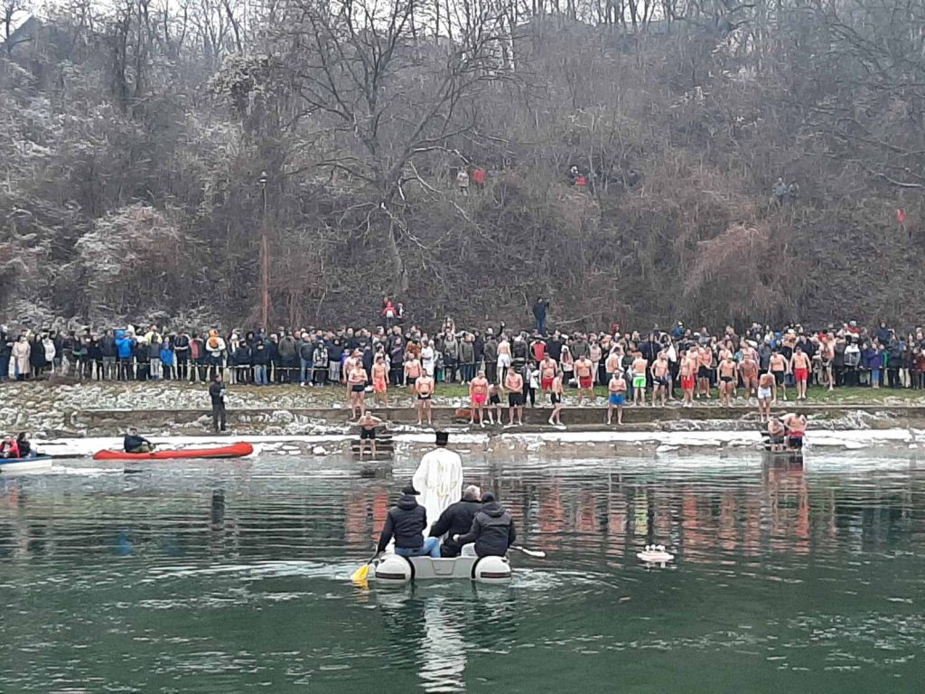 Ove godine bez plivanja za Časni krst u Vlasotincu