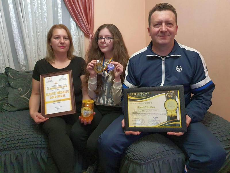 Gazdinstvu Nikolić iz Vlasotinca zlatna medalja za kvalitet meda