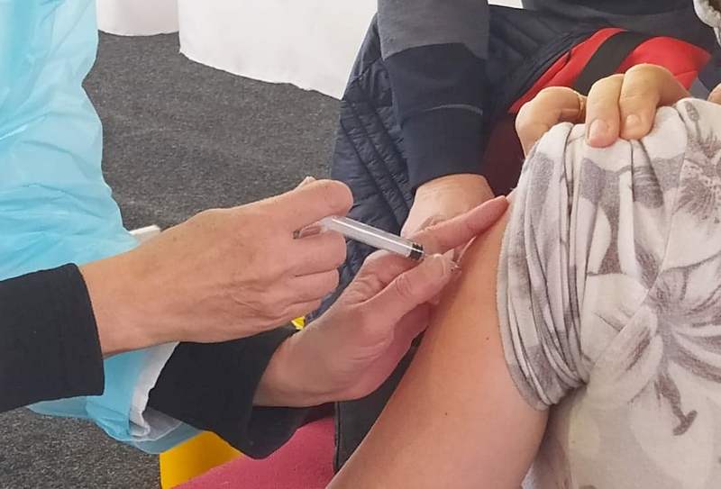 Vakcinisano i najmlađe dete u Nišu koje ima 12 godina